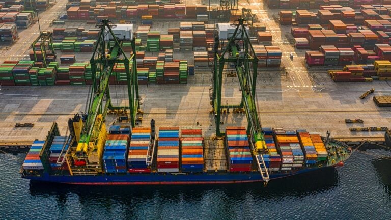 Sale de Puerto Rico el primer barco con más de 110,000 libras de ayuda para Venezuela