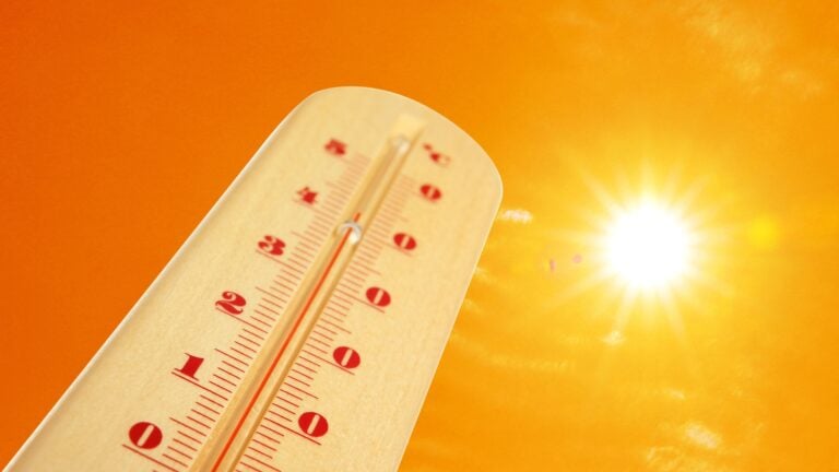 Advierten calor peligroso mientras disminuyen las lluvias en Puerto Rico