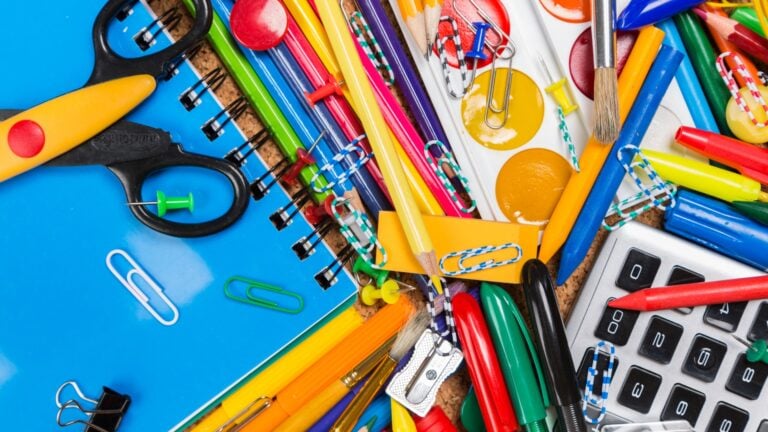 Hacienda anuncia el primer fin de semana sin IVU para compras escolares