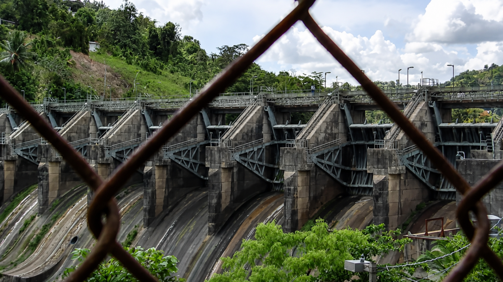 Radiografía de un sistema quebrado: qué dicen los datos sobre el estado real de la AAA y qué le espera a Puerto Rico