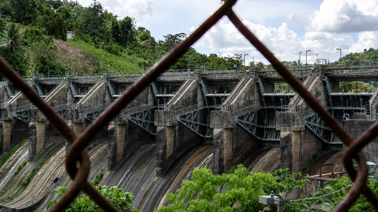 Radiografía de un sistema quebrado: qué dicen los datos sobre el estado real de la AAA y qué le espera a Puerto Rico