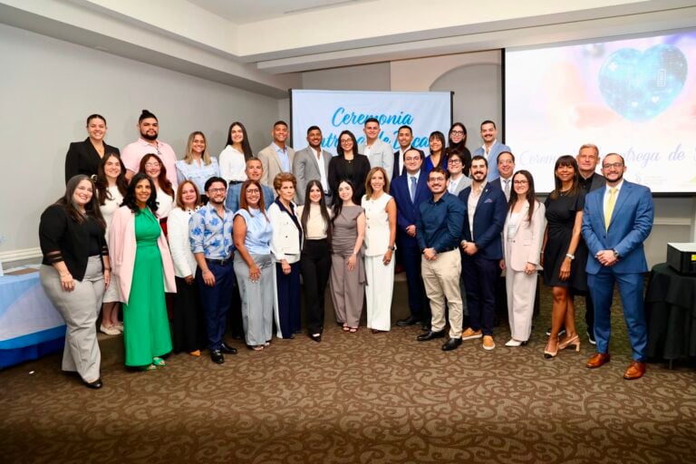 37 becas buscan fortalecer la retención de talento médico en Puerto Rico