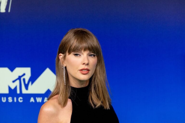 De Taylor Swift a Bad Bunny: los grandes ganadores y momentos de los VMAs