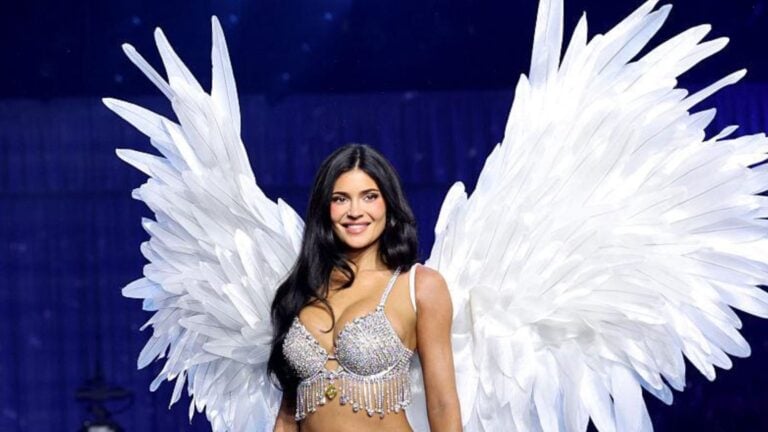 ¿Está cambiando el significado de ser un ángel de Victoria’s Secret?