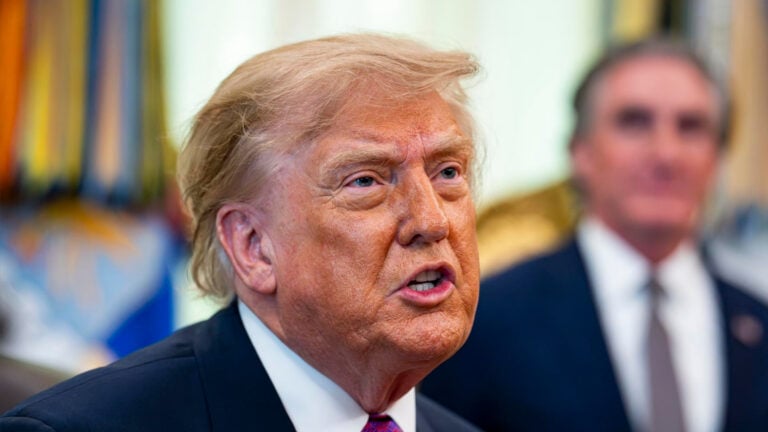 ¿Viajar o emigrar a EE. UU.? Trump endurece las reglas para obtener visas