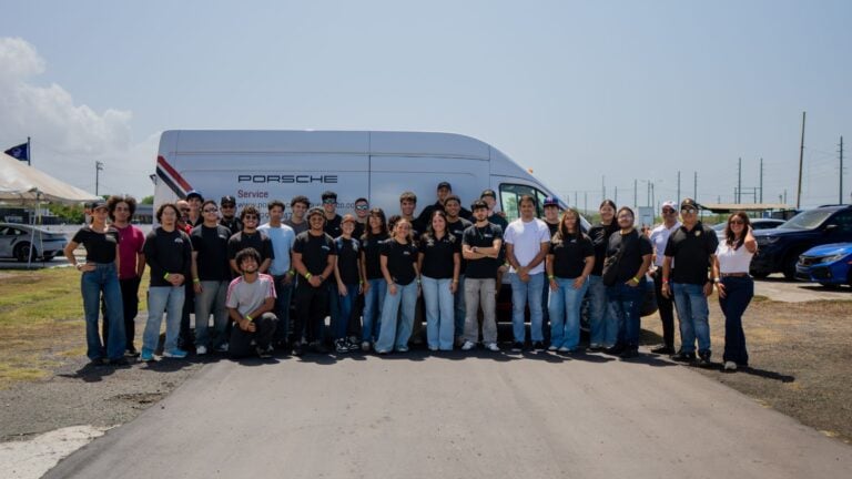 La ingeniería también corre: estudiantes viven experiencia con Porsche