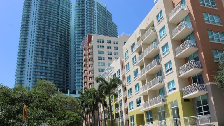 Miami se vuelve más caro mientras los salarios siguen por debajo de Nueva York