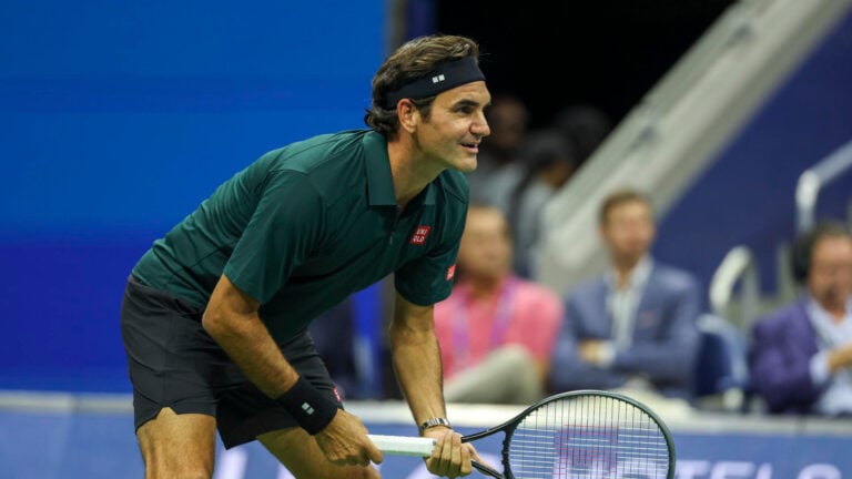 Federer entra al Salón de la Fama y pide cuidar la esencia del tenis
