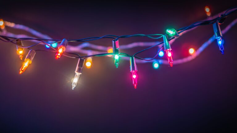A 10 lunes de Navidad: consejos para decorar tu hogar sin disparar la factura de luz