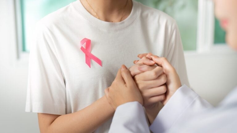 “La prevención nunca caduca”: llaman a no esperar a octubre para hablar del cáncer de seno