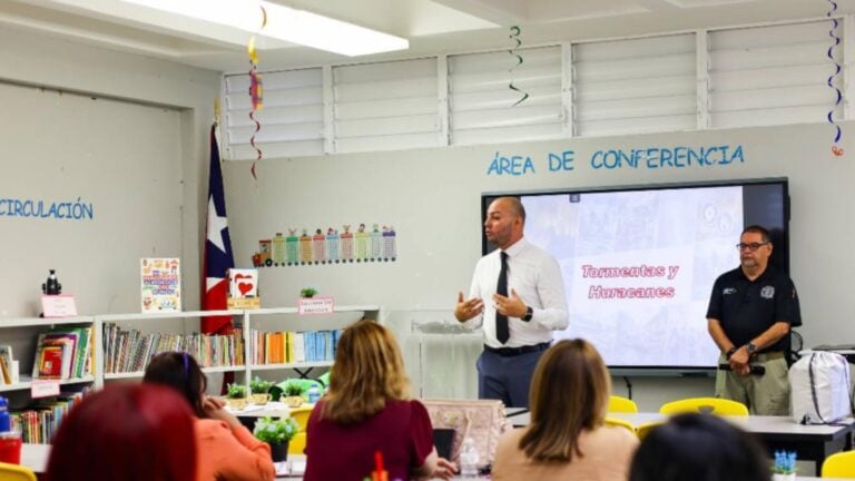 ¿Sabrían qué hacer ante una emergencia? Educación adiestrará a más de 22,000 empleados